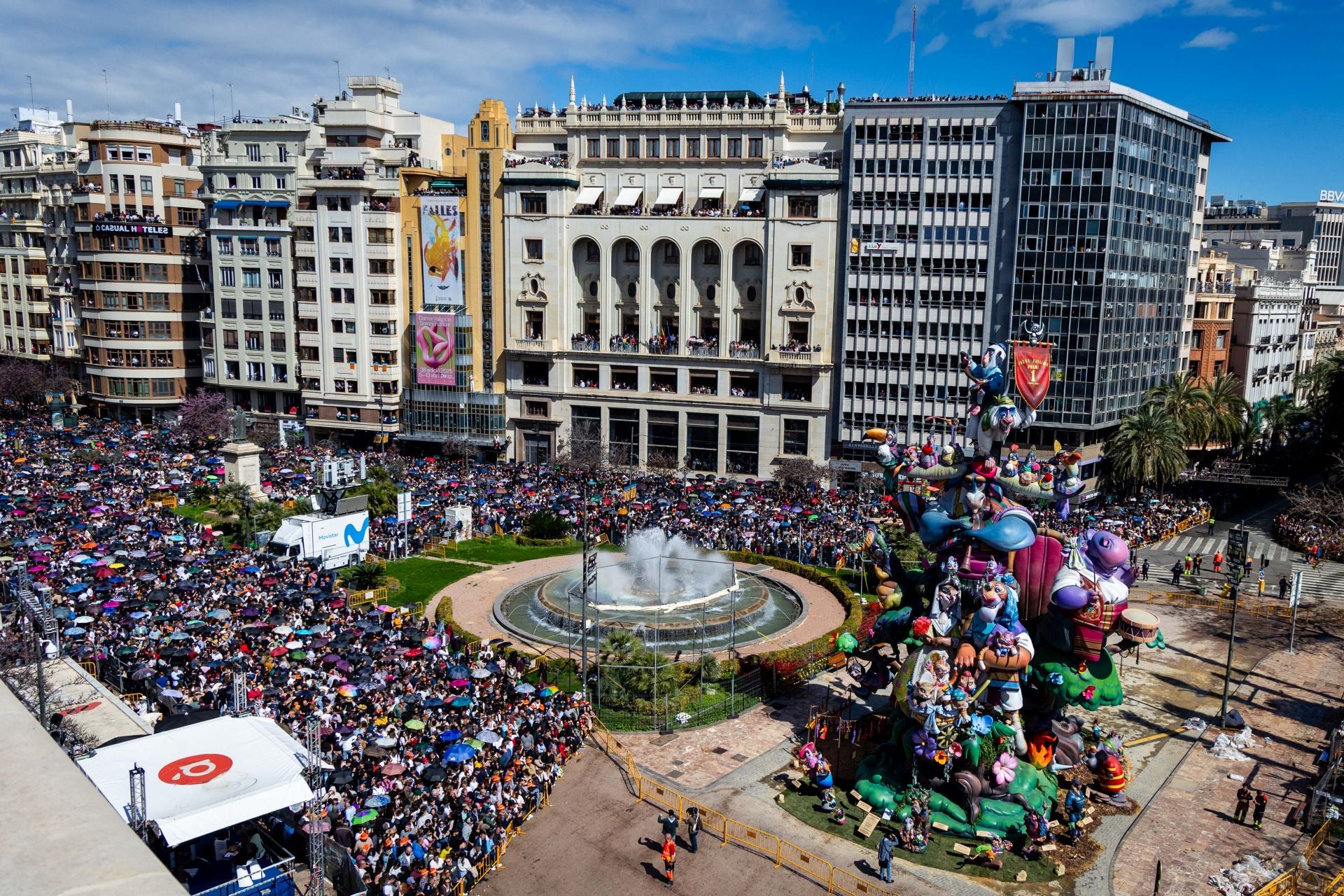 FOTOS | Así ha sido la mascletà del domingo 16 de marzo de 2025