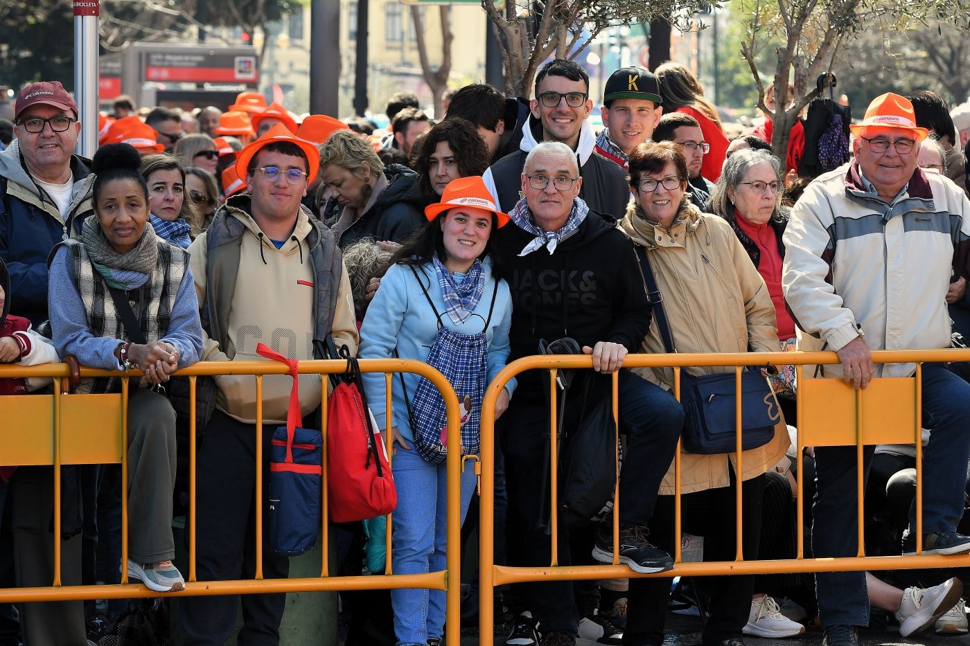 Búscate en la mascletà de este domingo 16 de marzo