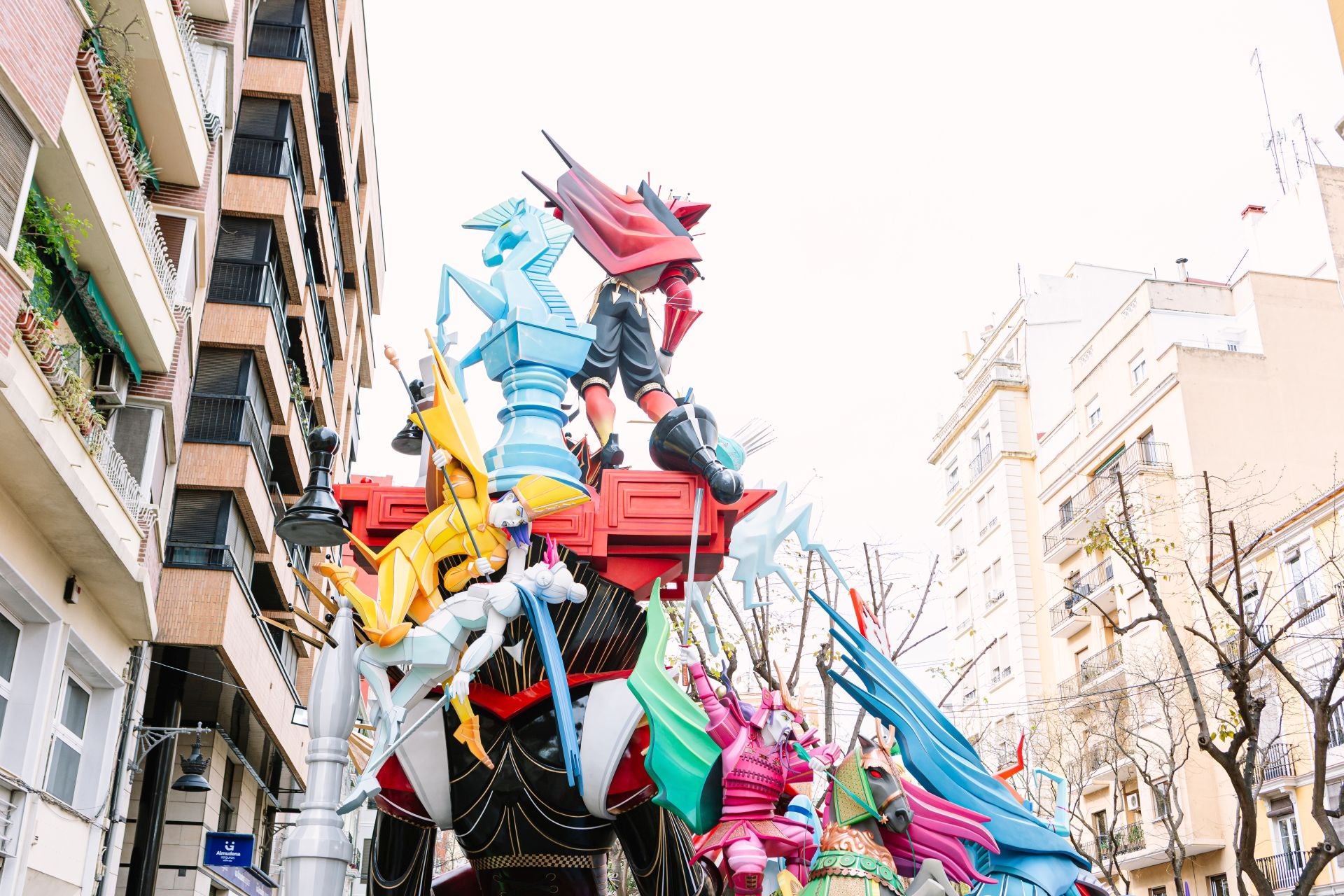 Fotos: Así es la falla de Espartero-Gran Vía Ramón y Cajal en 2025