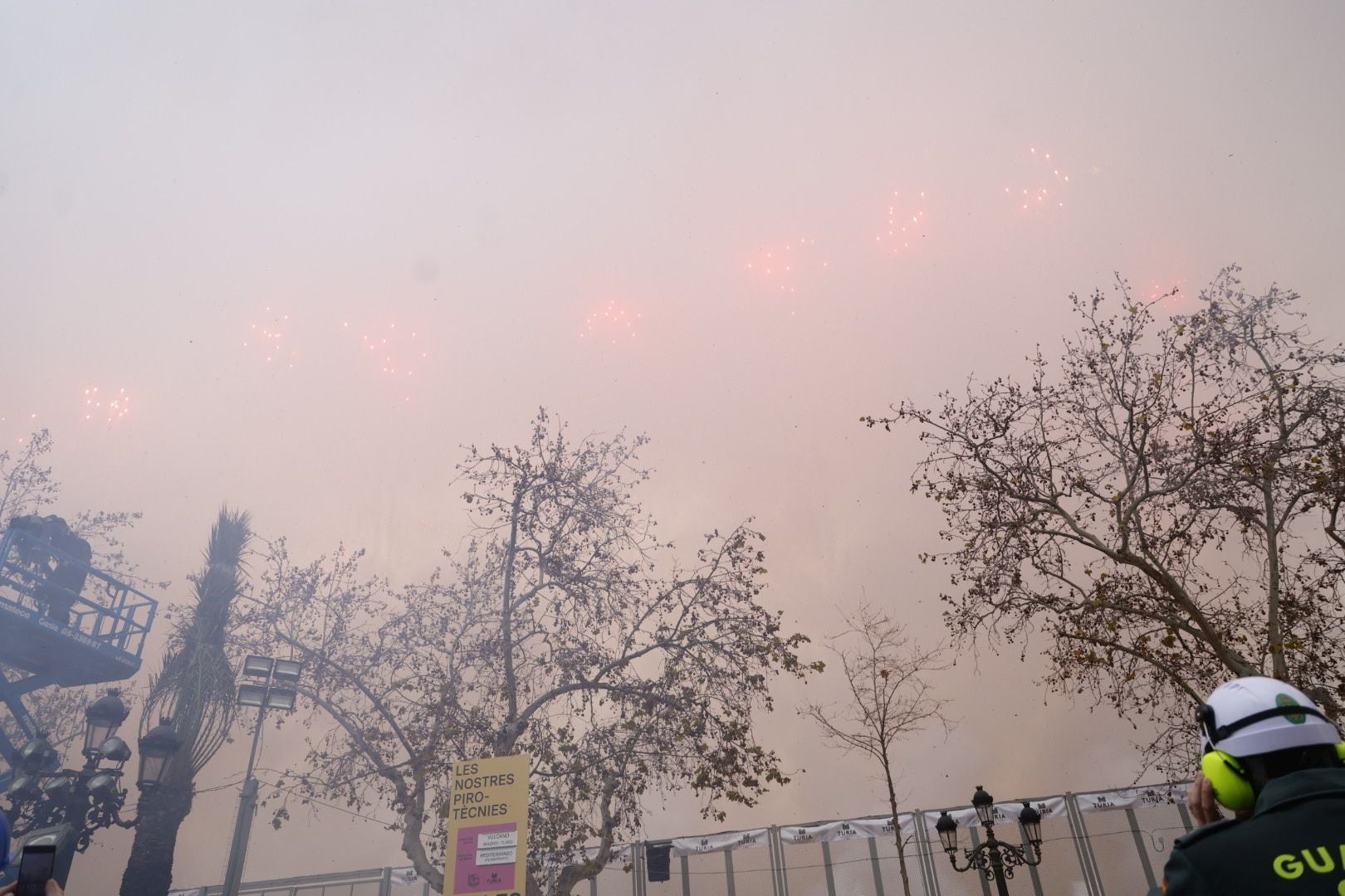 Fotos: Así ha sido la mascletà de Pirotecnia Vulcano