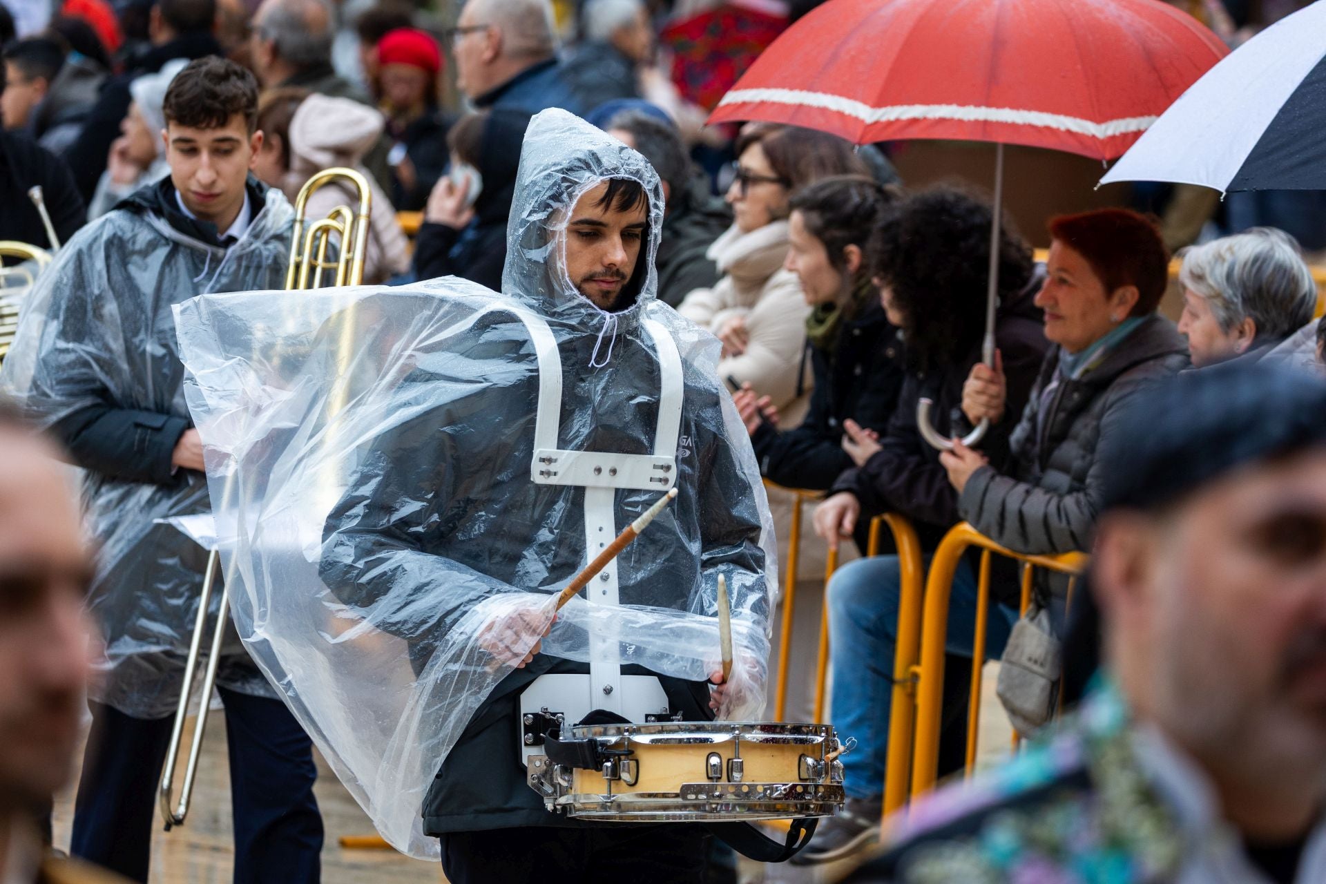 FOTOS | Segundo día de Ofrenda de las Fallas 2025