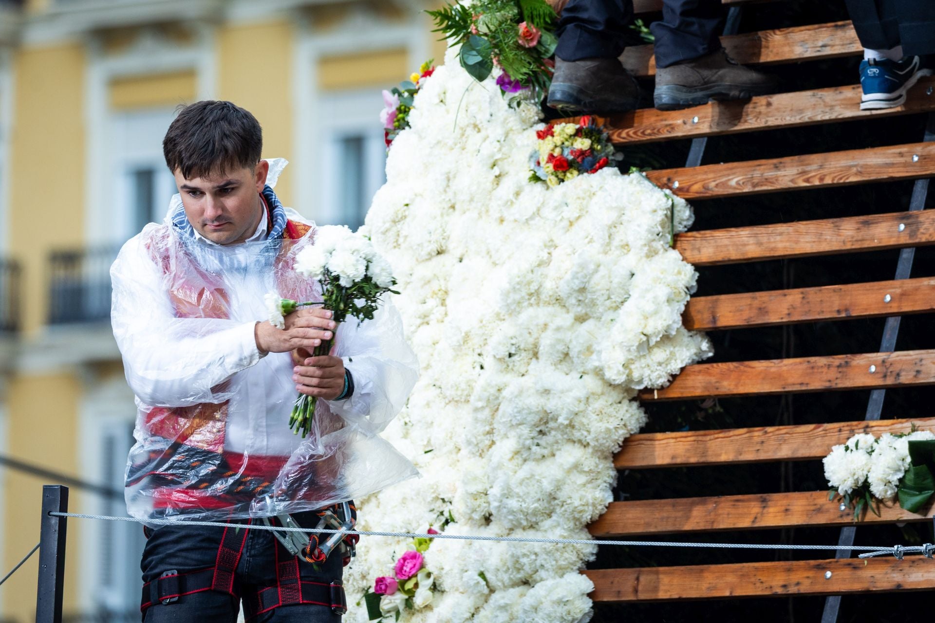 FOTOS | Segundo día de Ofrenda de las Fallas 2025