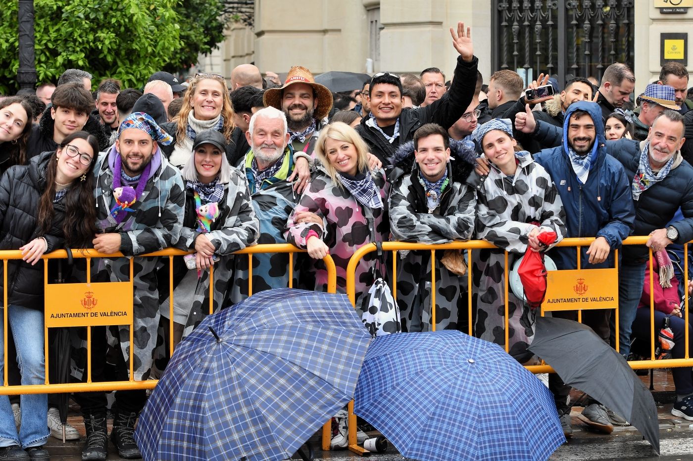 Búscate en la mascletà de este 18 de marzo