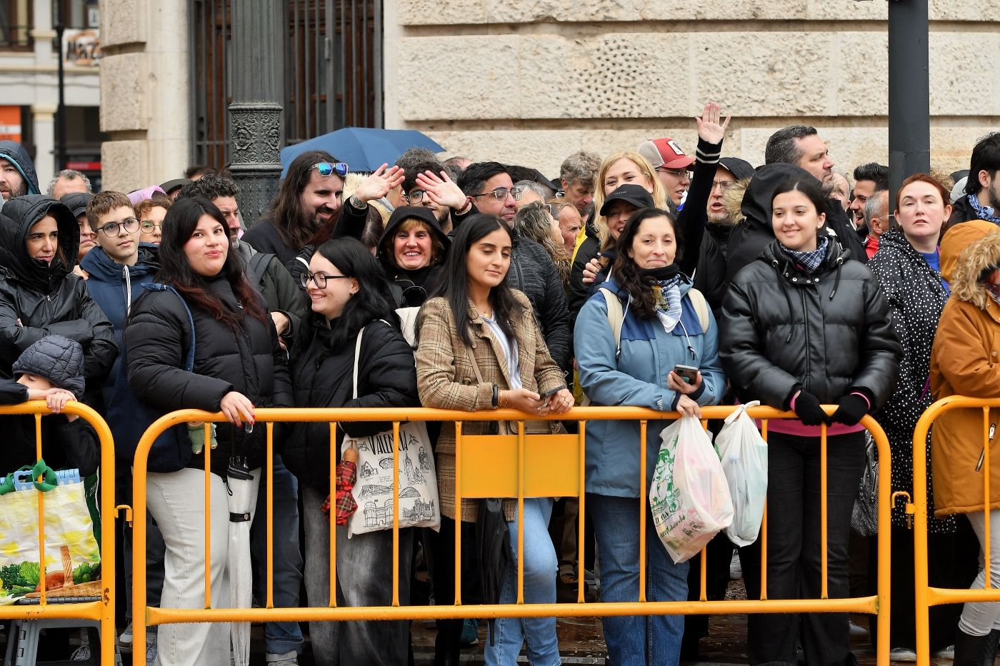 Búscate en la mascletà de este 18 de marzo