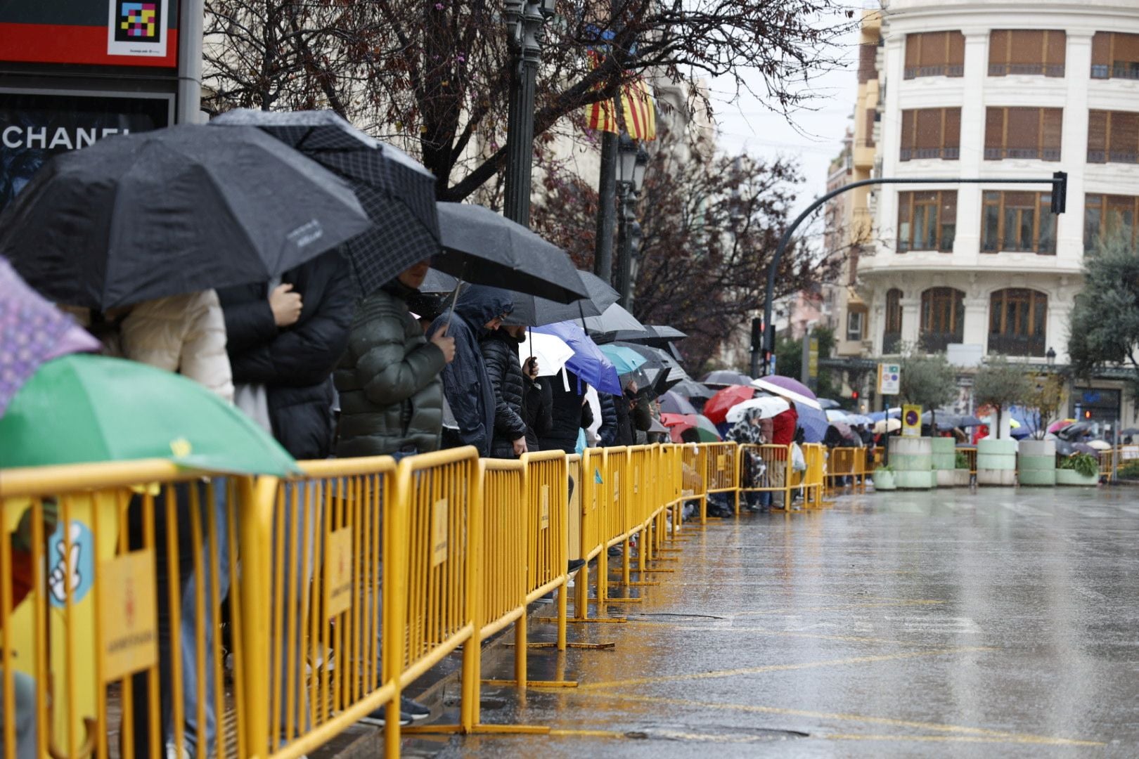 FOTOS | Así ha sido la mascletà del martes 18 de marzo