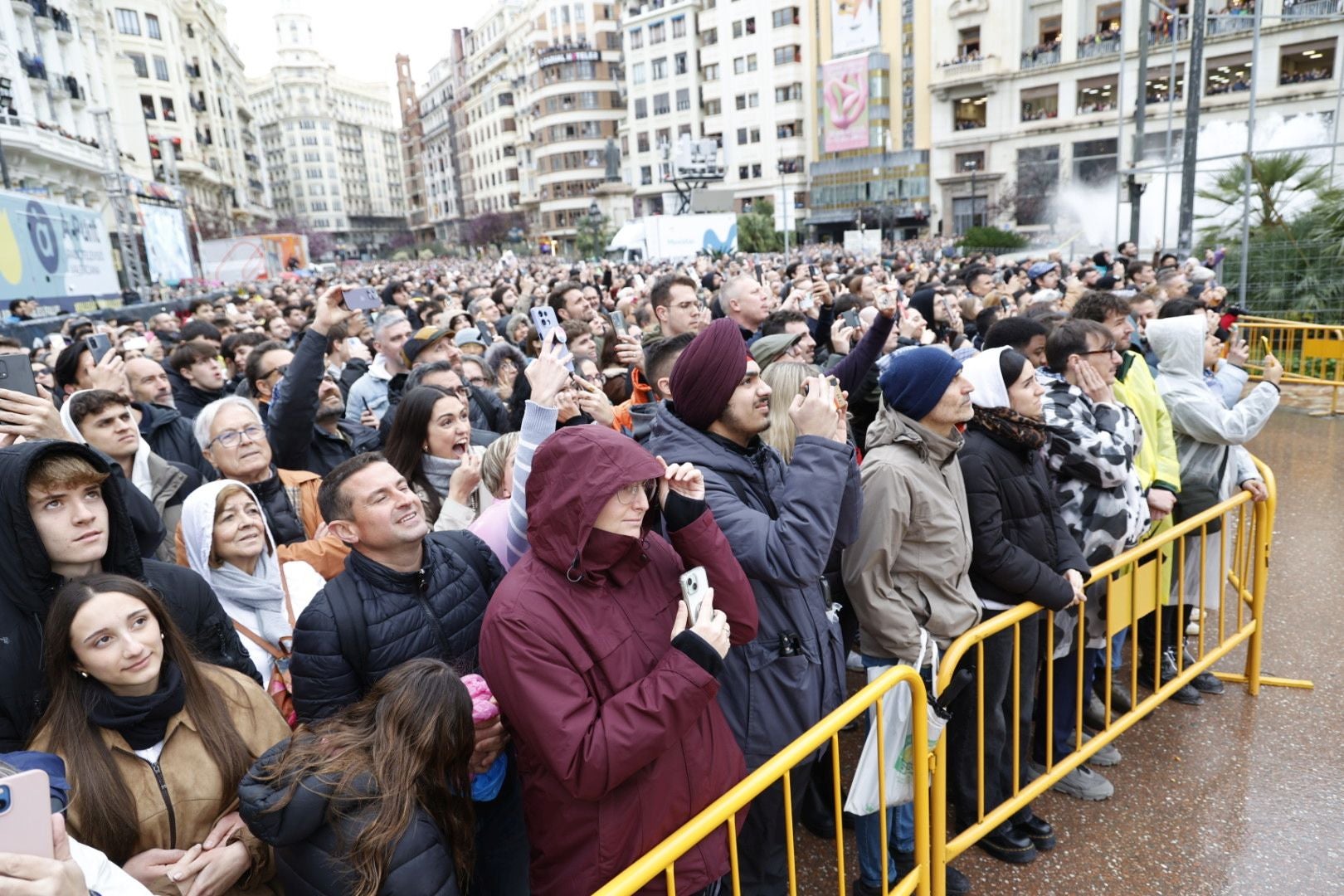 FOTOS | Así ha sido la mascletà del martes 18 de marzo