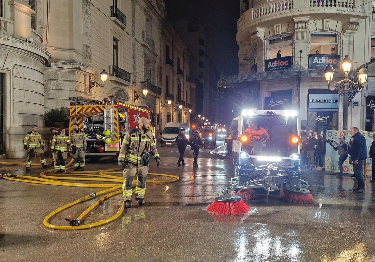 Valencia despliega un operativo municipal de 2.500 personas para la noche de la cremà