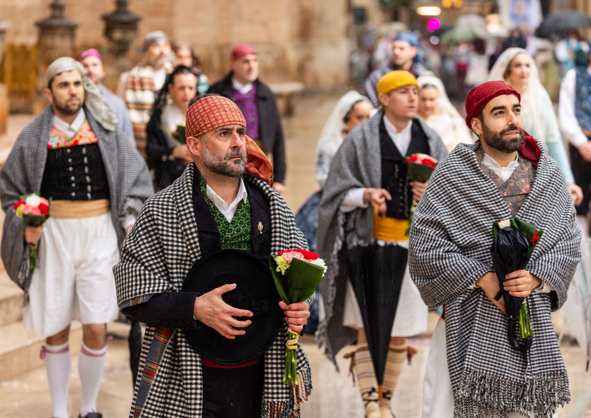 FOTOS | Segundo día de Ofrenda de las Fallas 2025