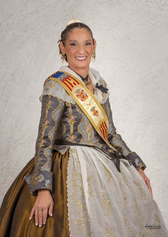 Paqui Vallés, presidenta de la Junta Local Fallera de Alzira.