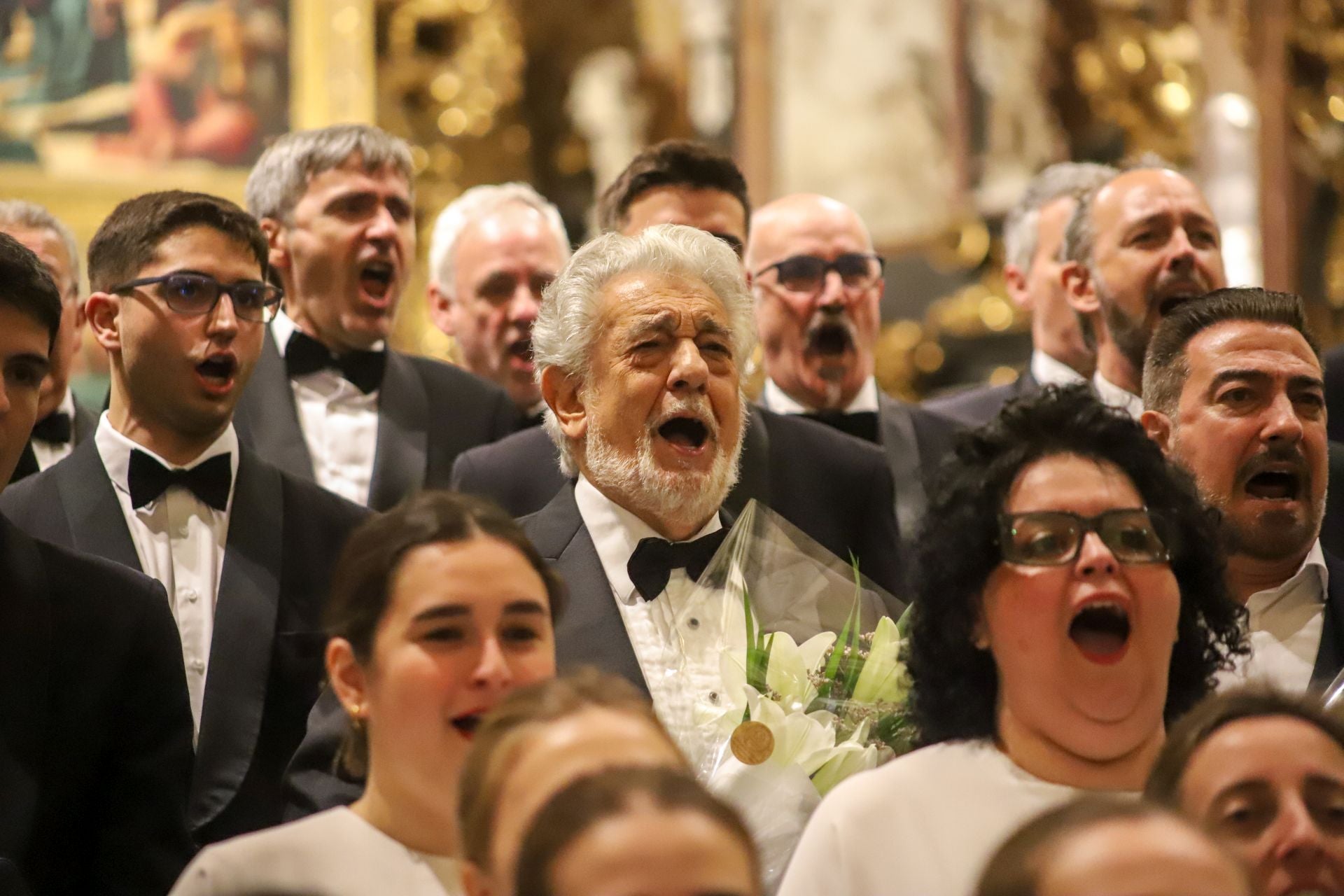 FOTOS | El Orfeón Donostiarra y Plácido Domingo cantan a Valencia