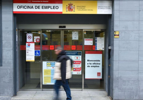 SEPE: El subsidio para mayores de 52 años cotizará para la jubilación y se beneficiará de la subida del Salario Mínimo
