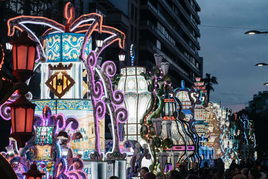 Castellón exalta al símbolo por excelencia de las fiestas de la Magdalena con un espectáculo de luces y pirotecnia en la XXXI Encesa de Gaiates