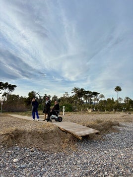 Estado de una de las playas de Sagunto.