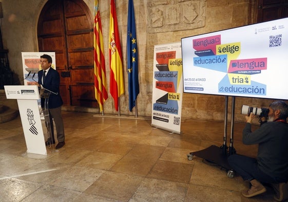 Carlos Mazón presenta la campaña institucional sobre la consulta.