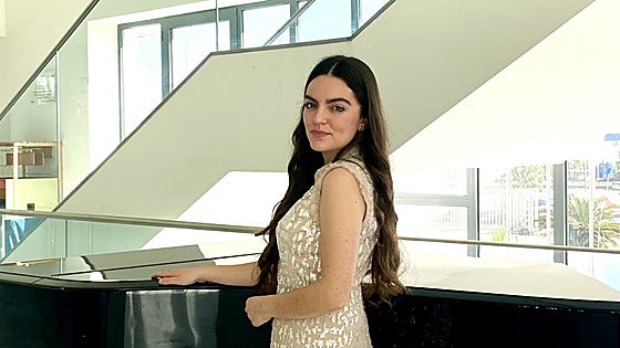 Luz García Mora: «Me veo debutando en el Palau de les Arts. La primera ópera que disfruté en mi vida fue allí»
