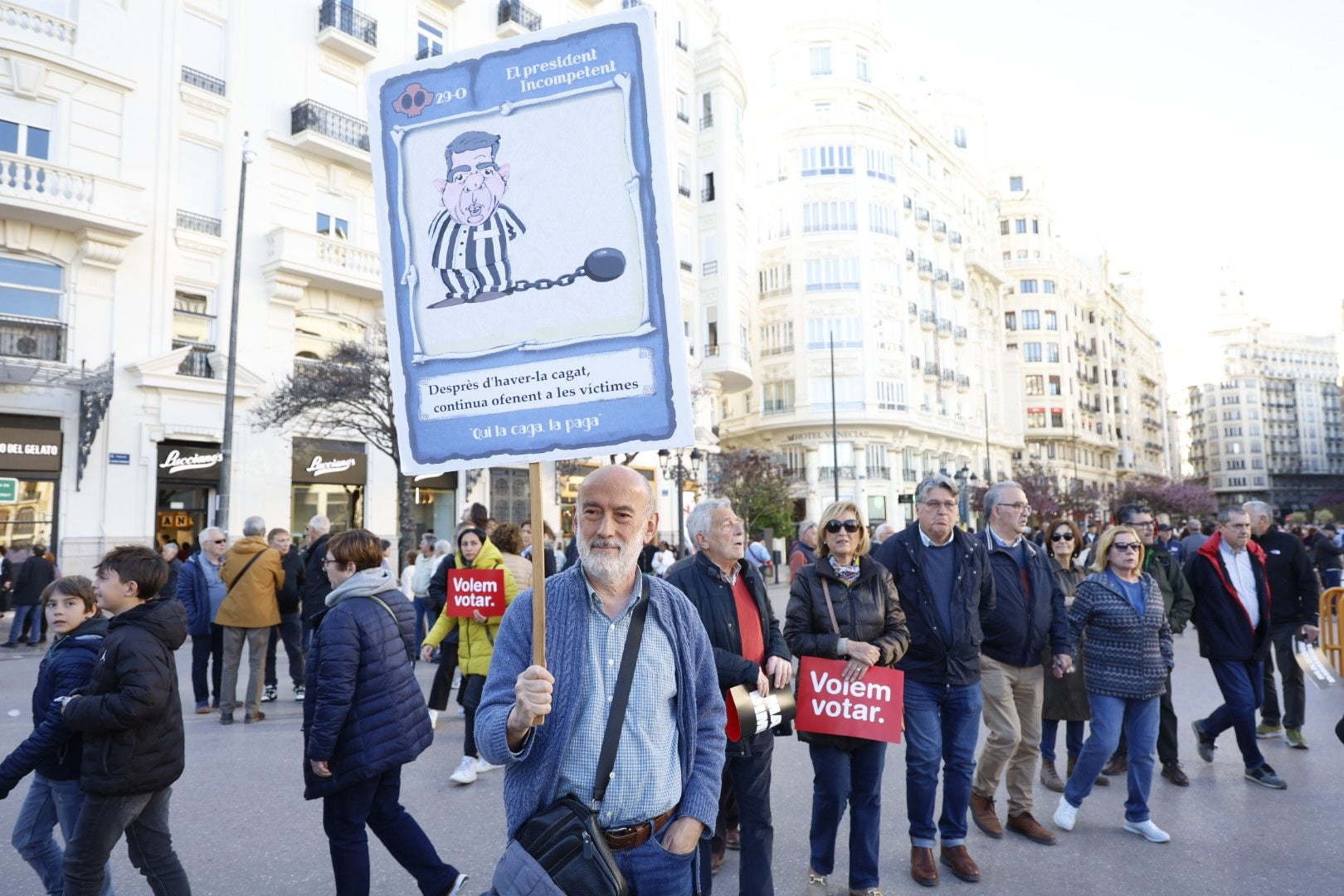 FOTOS | Sexta manifestación en Valencia contra la gestión política de la dana