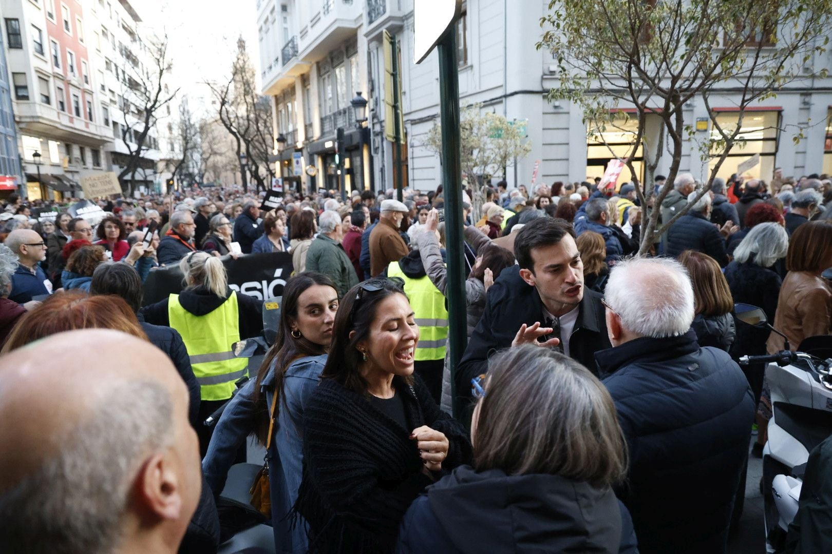 FOTOS | Sexta manifestación en Valencia contra la gestión política de la dana