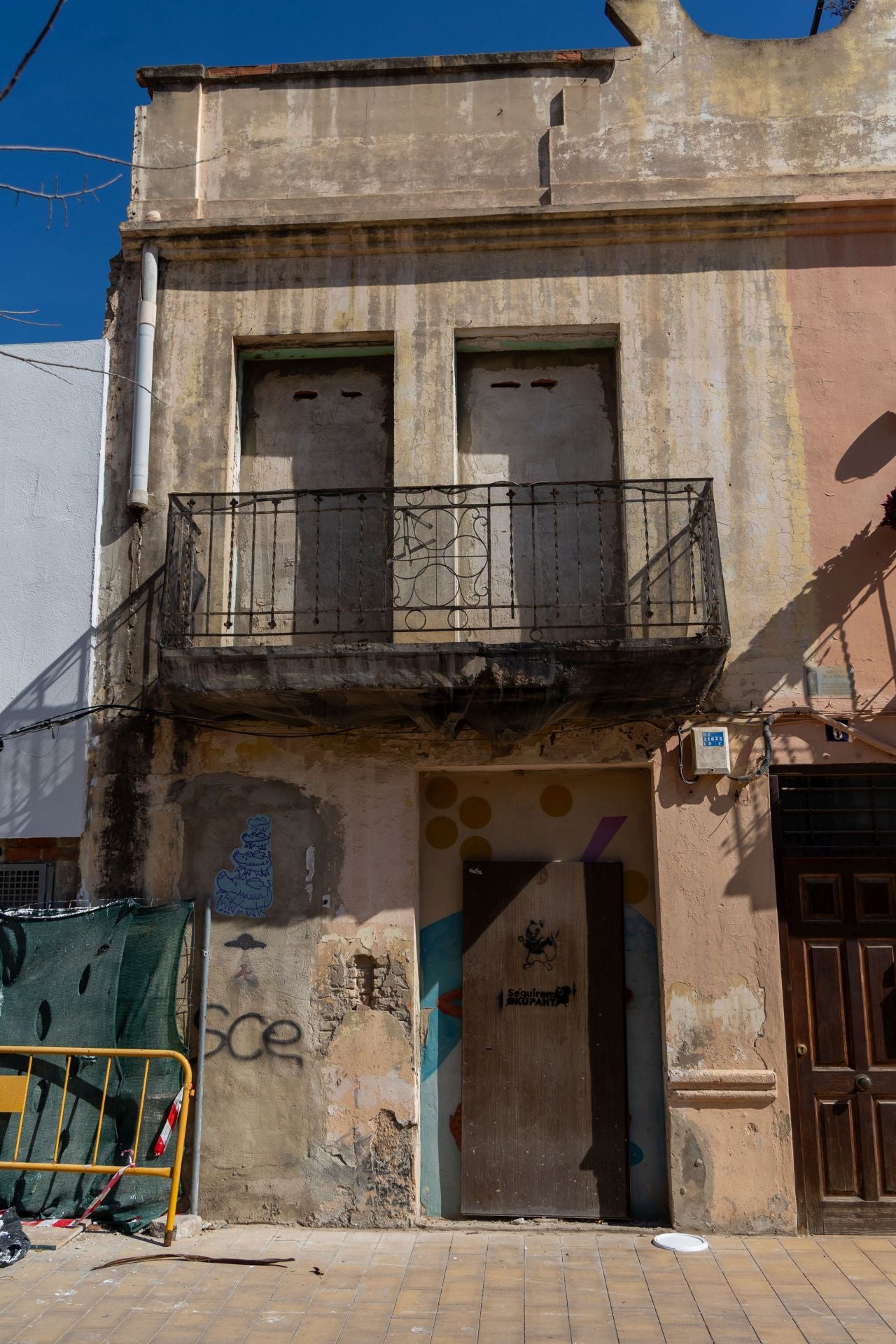FOTOS | Subastas de viviendas en el Cabanyal de Valencia: de ruina a objeto de deseo