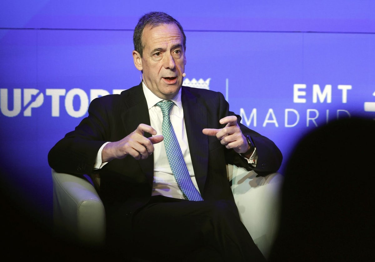 Gonzalo Gortázar participa en la última jornada del foro 'Wake up, Spain' en Madrid.