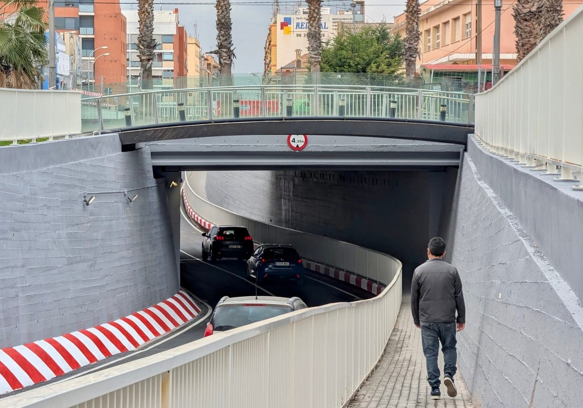 El túnel de Reyes Católicos de Alfafar reabre el tráfico