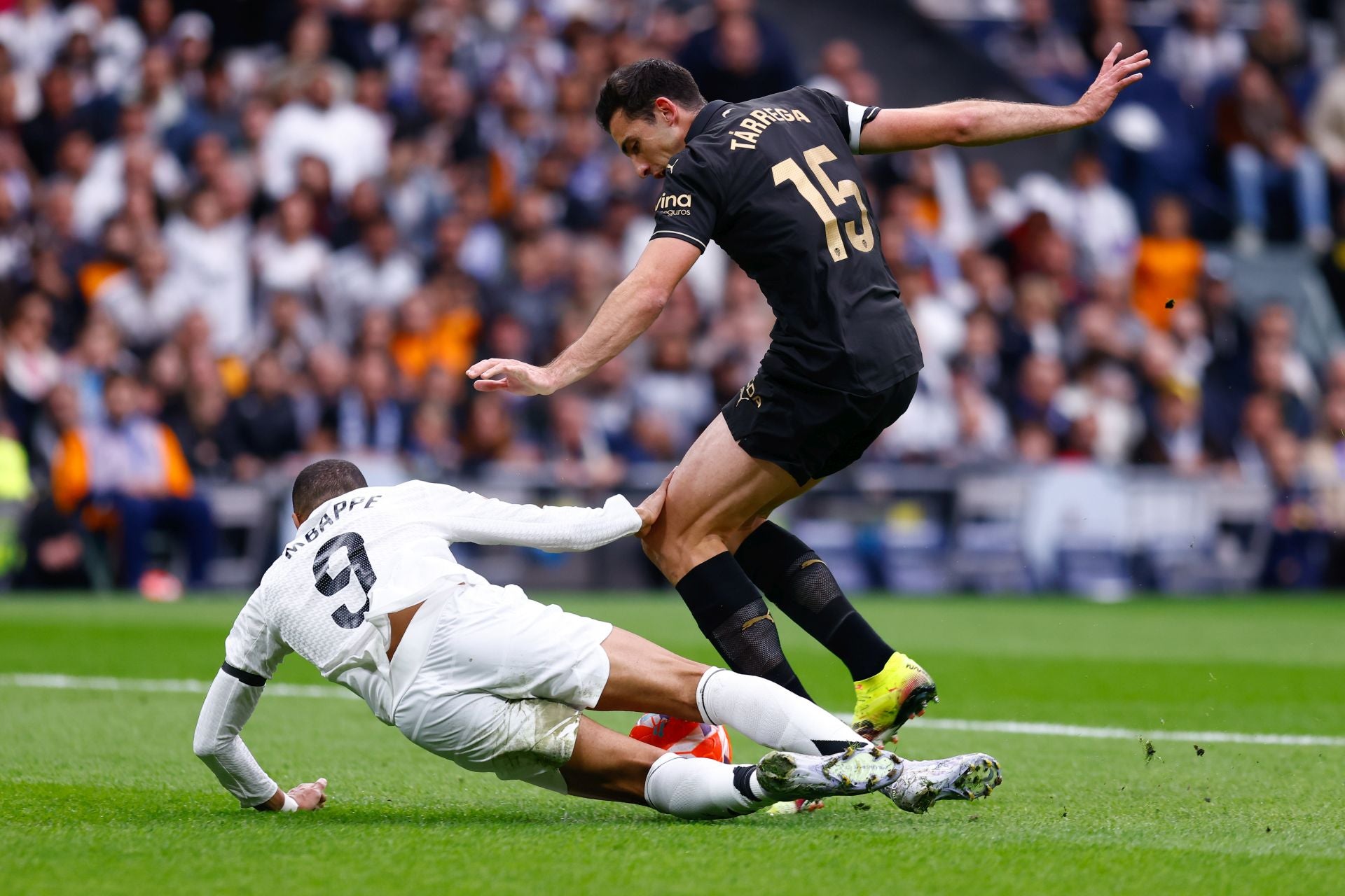 FOTOS | Real Madrid - Valencia CF, partido de alta tensión