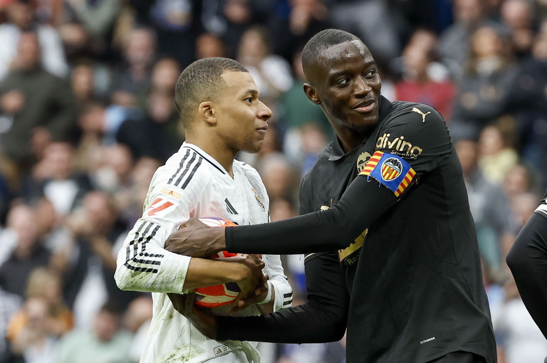 FOTOS | Real Madrid - Valencia CF, partido de alta tensión