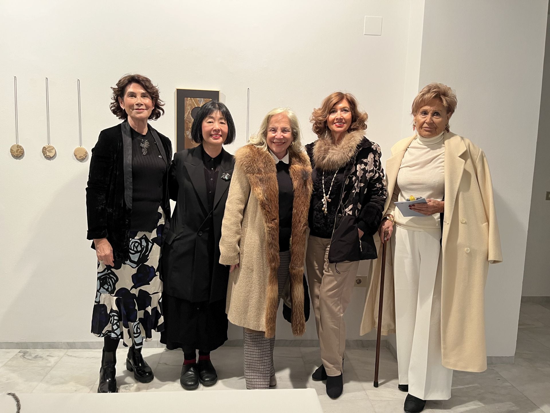 Ana Serratosa, Mari Ishikawa, Mª José Navarro, Pepa Martínez y Amparo Company.