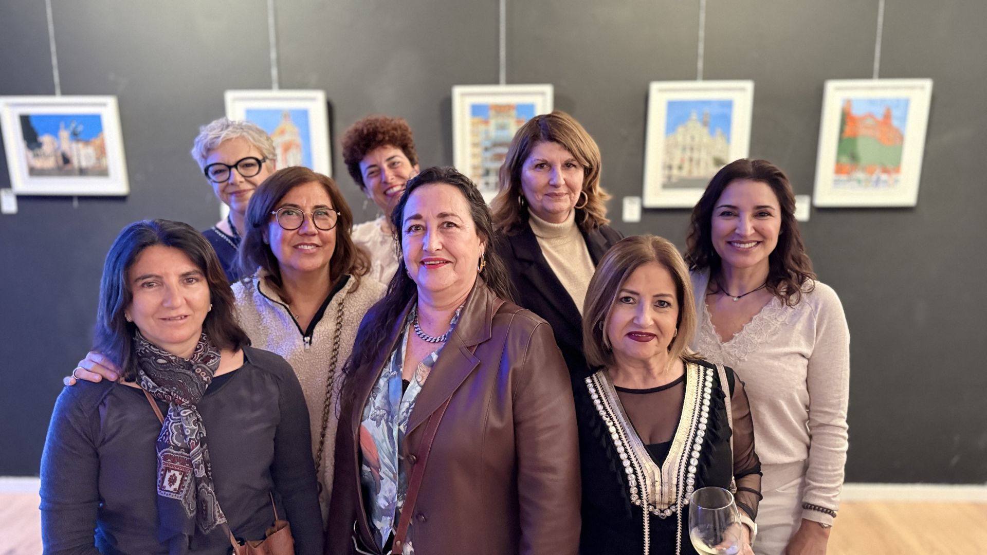 Virtudes Gosálbez, M. Carmen García Cárcel, Fany Galán, Rosa Hernández, M. Eugenia del Corral, Lidia Chaqués, Germana Llatas y Teresa Badía.