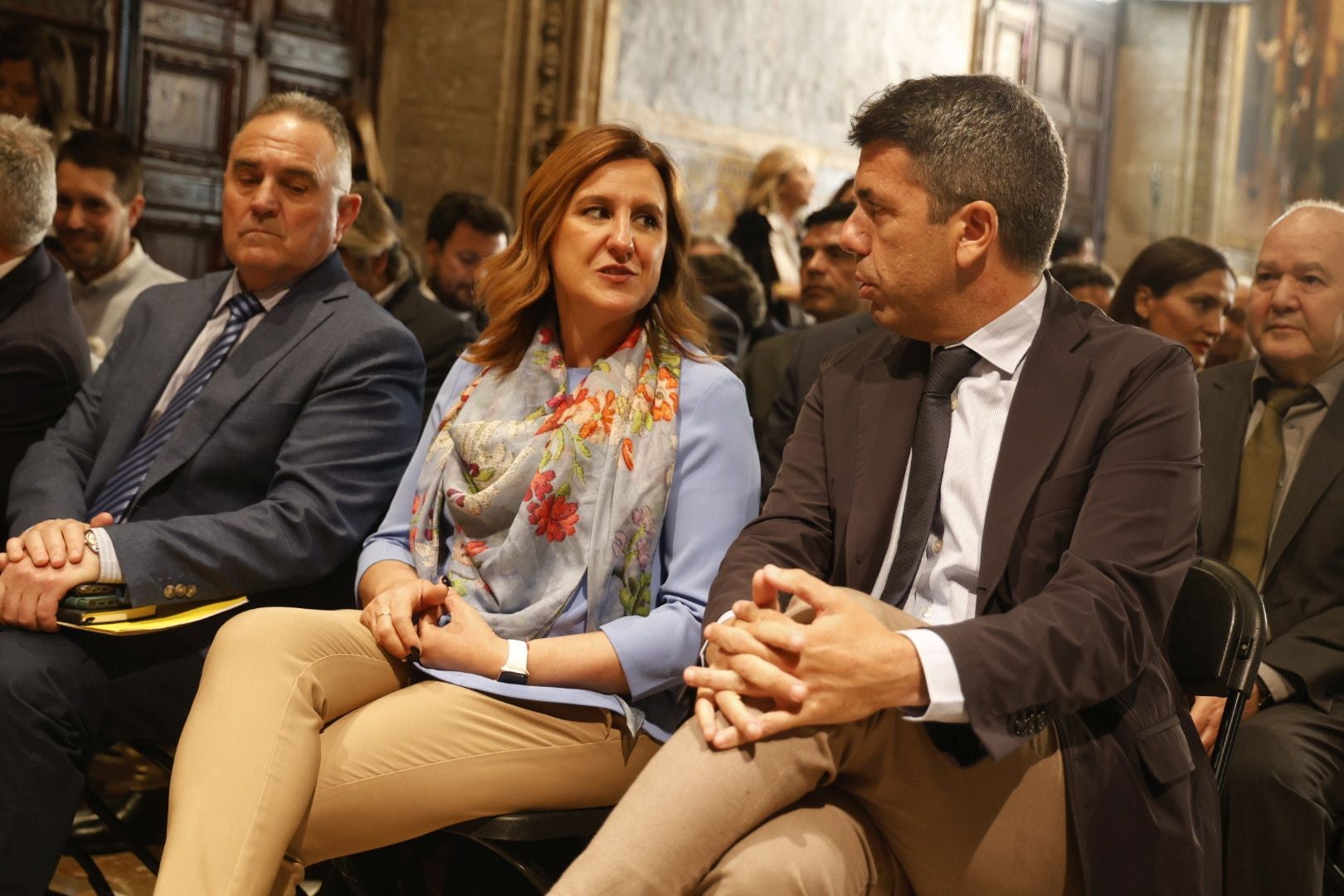 Firma del Pacto por la Albufera en el Palau de la Generalitat