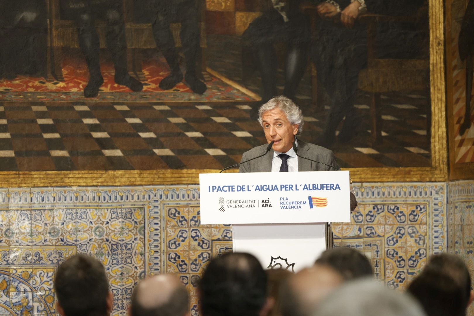 Firma del Pacto por la Albufera en el Palau de la Generalitat