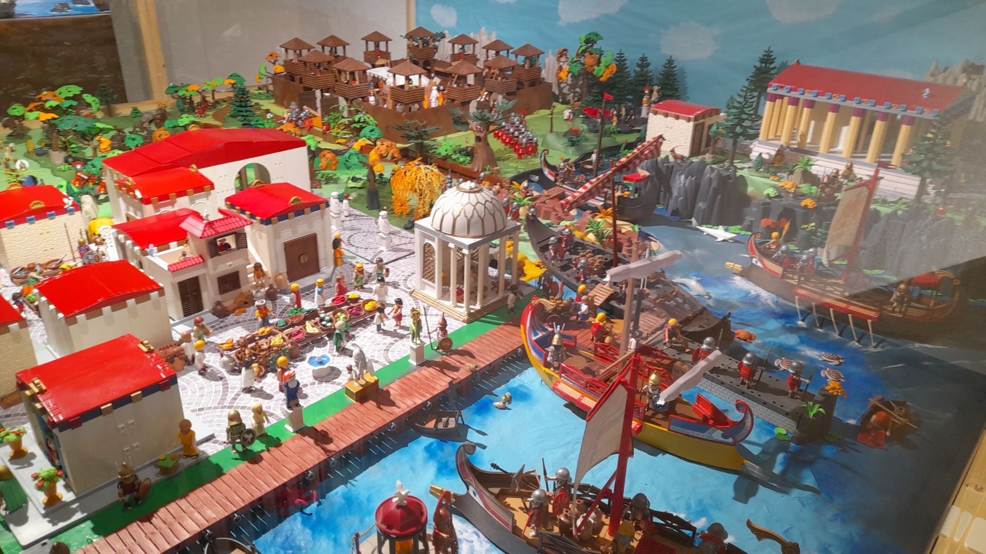 Galería de fotos: los clicks reconquistan el museo militar de Valencia