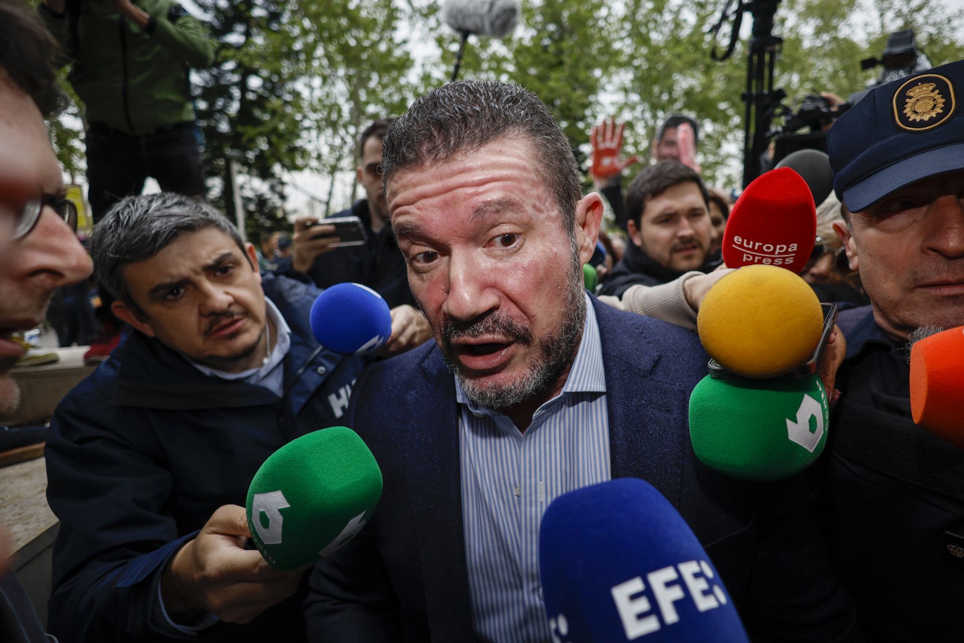 El exsecretario autonómico de Emergencias, Emilio Argüeso, llega a los juzgados de València