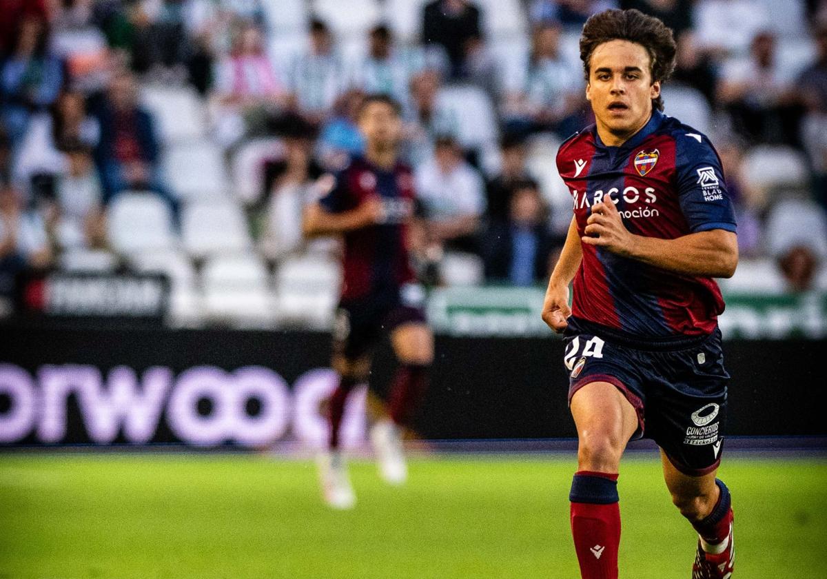 Una de cal y otra de arena para el Levante en Córdoba