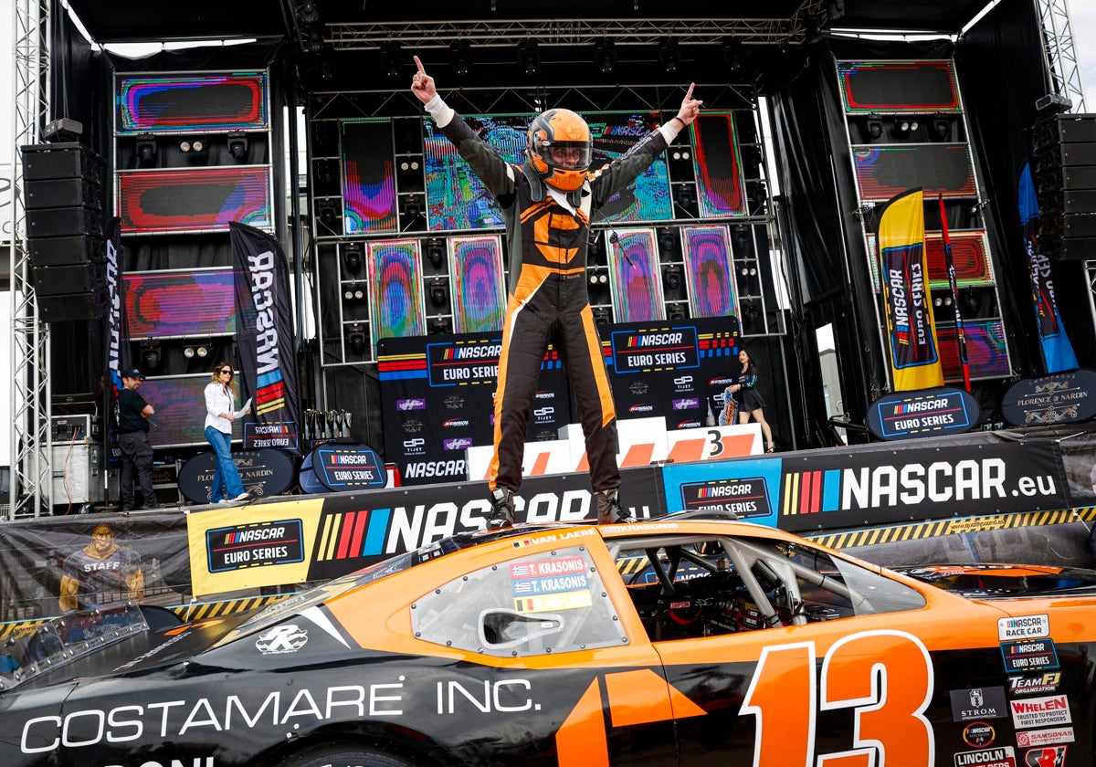 Thomas Krasonis conquista Cheste y se coloca líder de la NASCAR europea