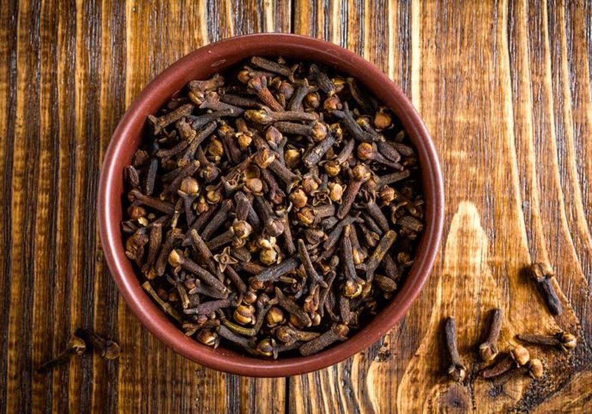La especia antiinflamatoria que mejora la digestión y regula el azúcar en sangre