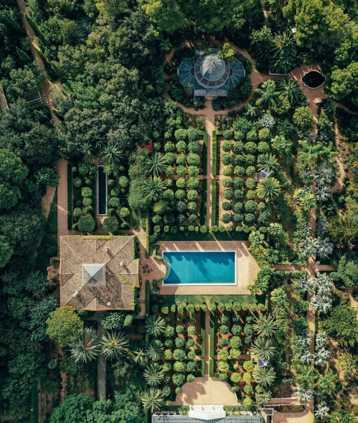Imagen secundaria 2 - El paraíso a una hora de Valencia: un increíble jardín en Pedreguer