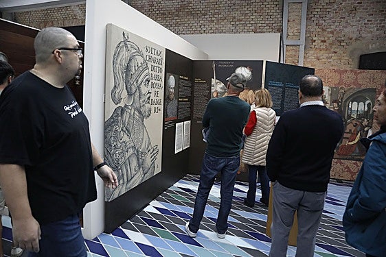 La exposición 'De temor y seda' en el Museu de la Mar de Dénia.