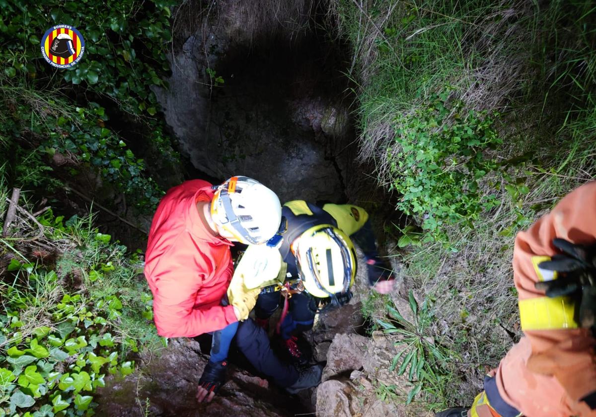 Rescate en la cueva del Túnel del Sumidors.