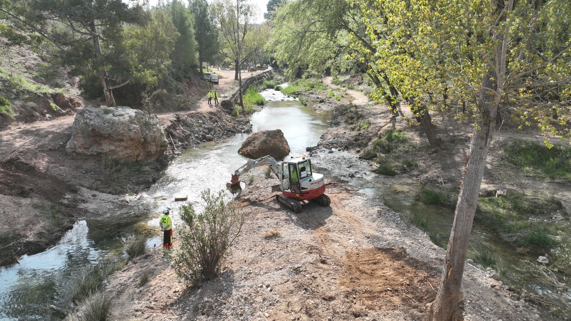 Trabajos en el río Tuéjar.