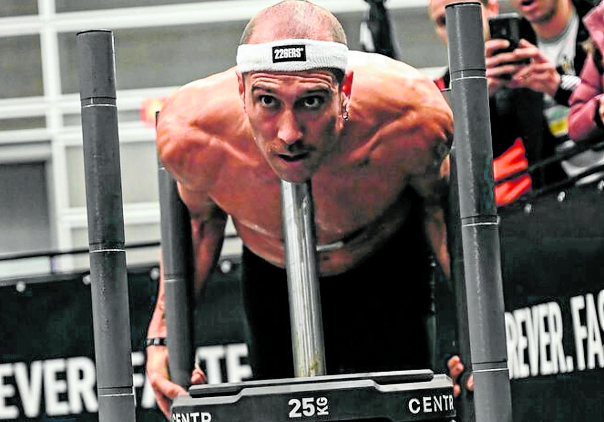 Emilio Aguayo: «Ahora estoy más sano y puedo coger a mis dos hijos en brazos»
