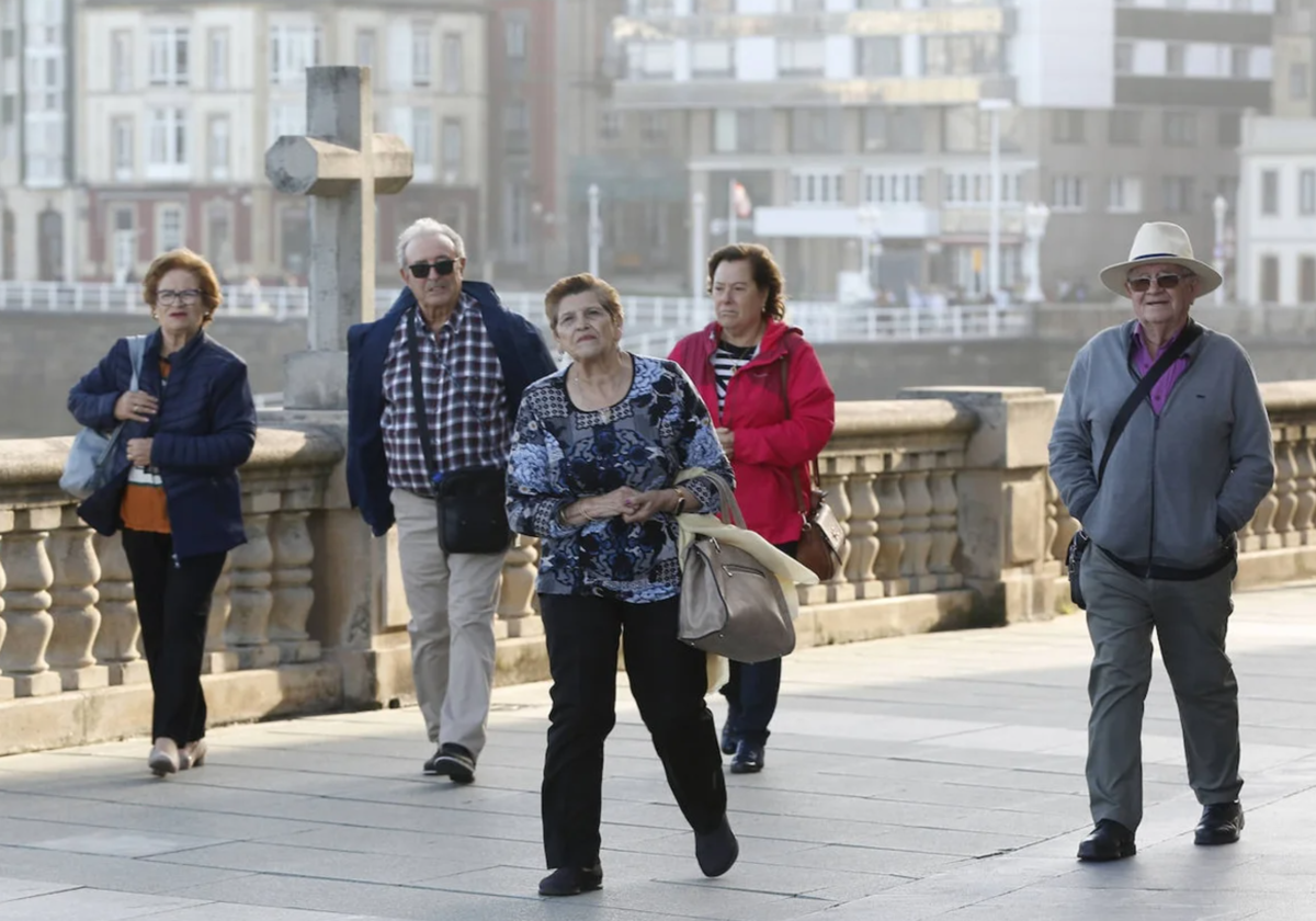 Viajes del Imserso 2025: Las personas que pueden viajar por 50 euros a cualquier destino