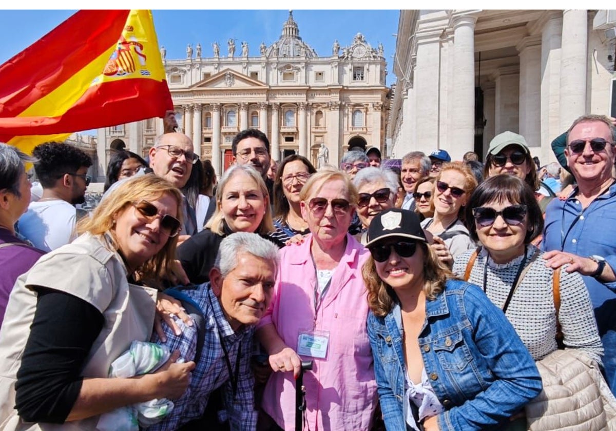 Valencianos en Roma: Tres horas y media de cola para ver al Papa