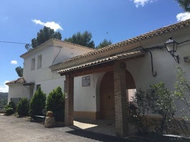 Albergue municipal de Millares.