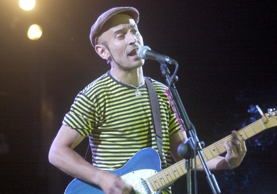 El cantante Fito Cabrales