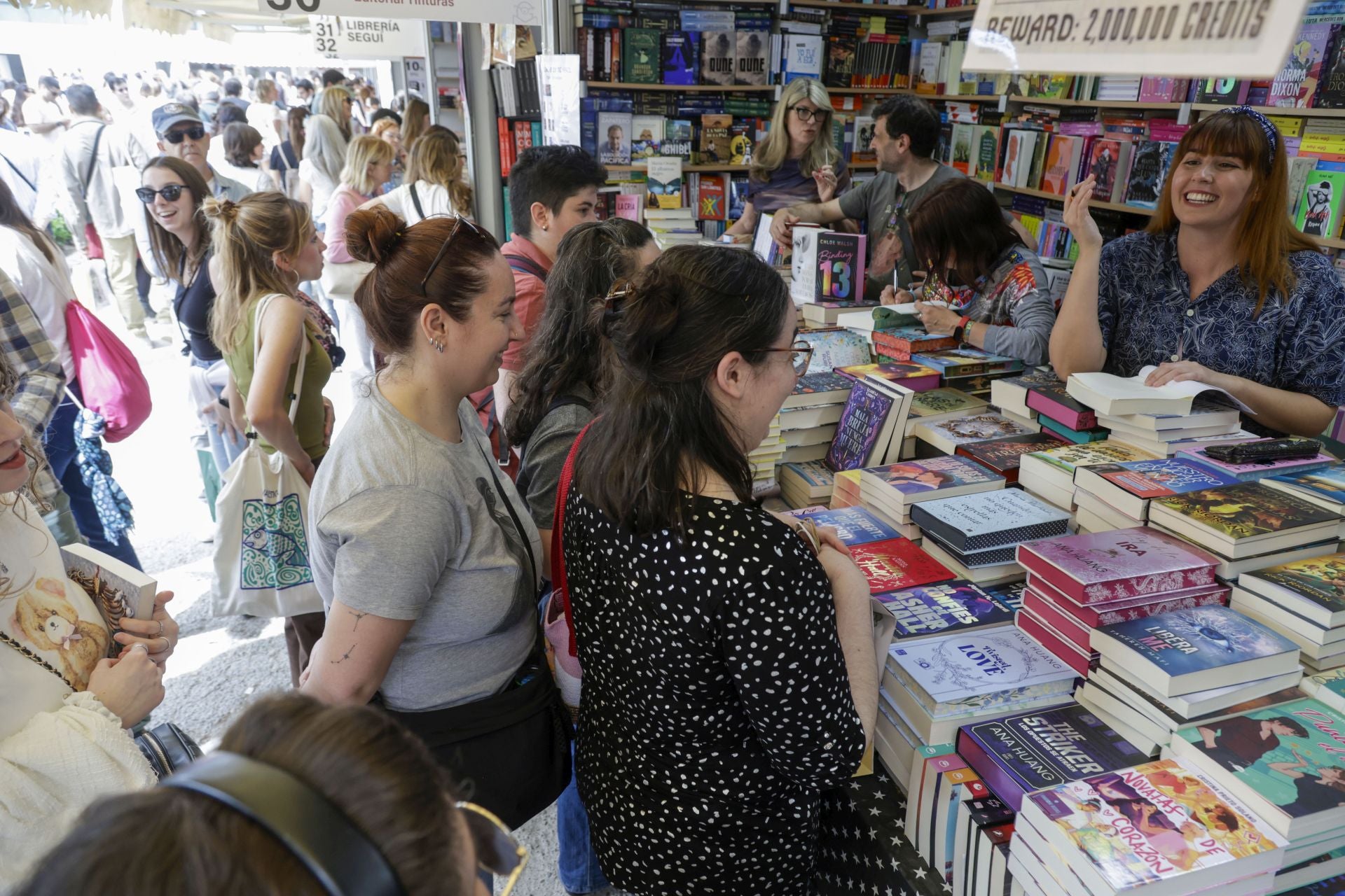 Éxito en la primera gran mañana de la Fira del Llibre