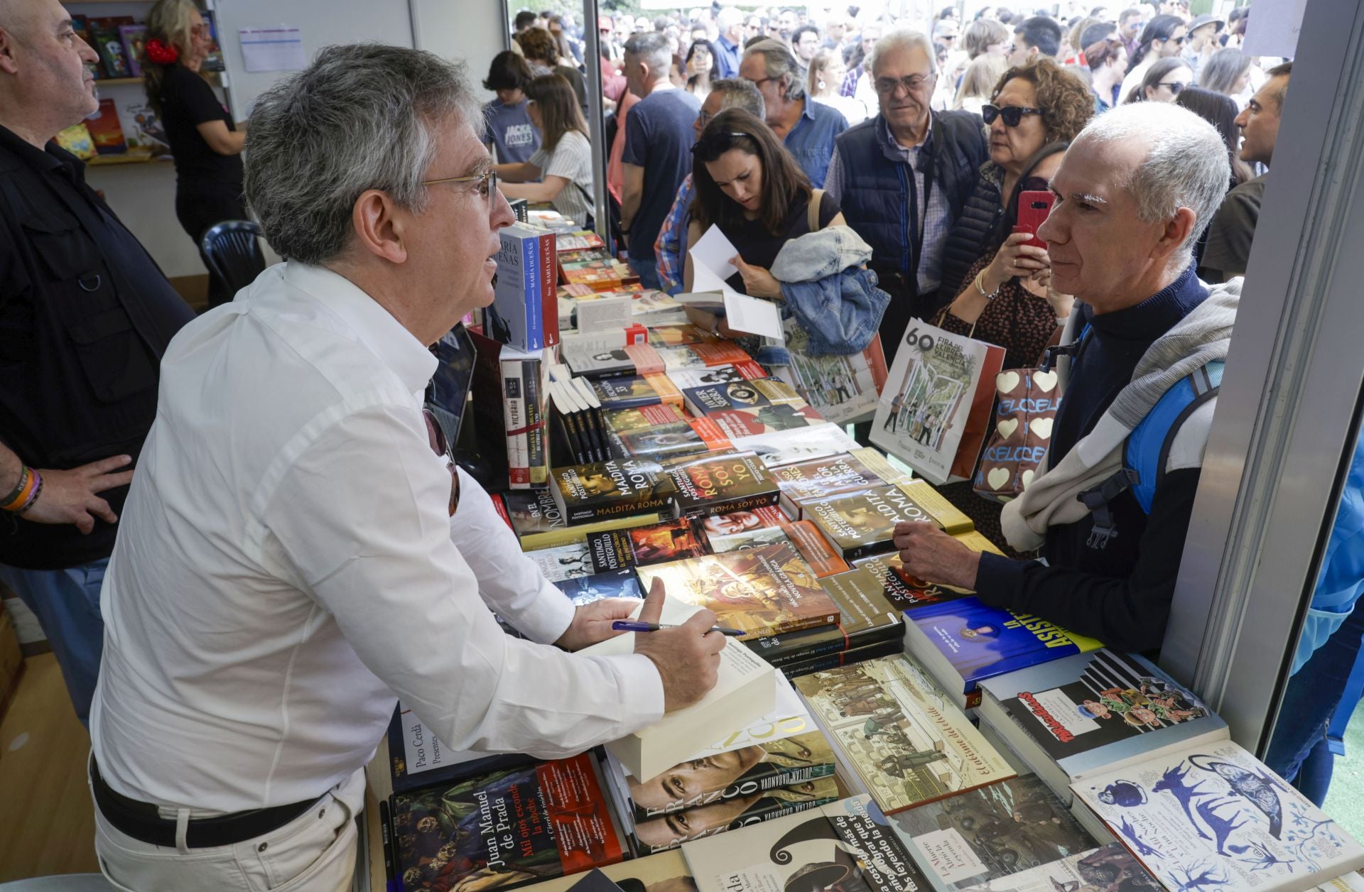 Éxito en la primera gran mañana de la Fira del Llibre