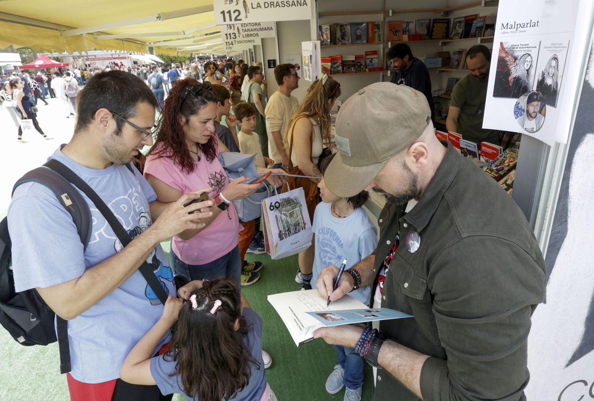 Éxito en la primera gran mañana de la Fira del Llibre