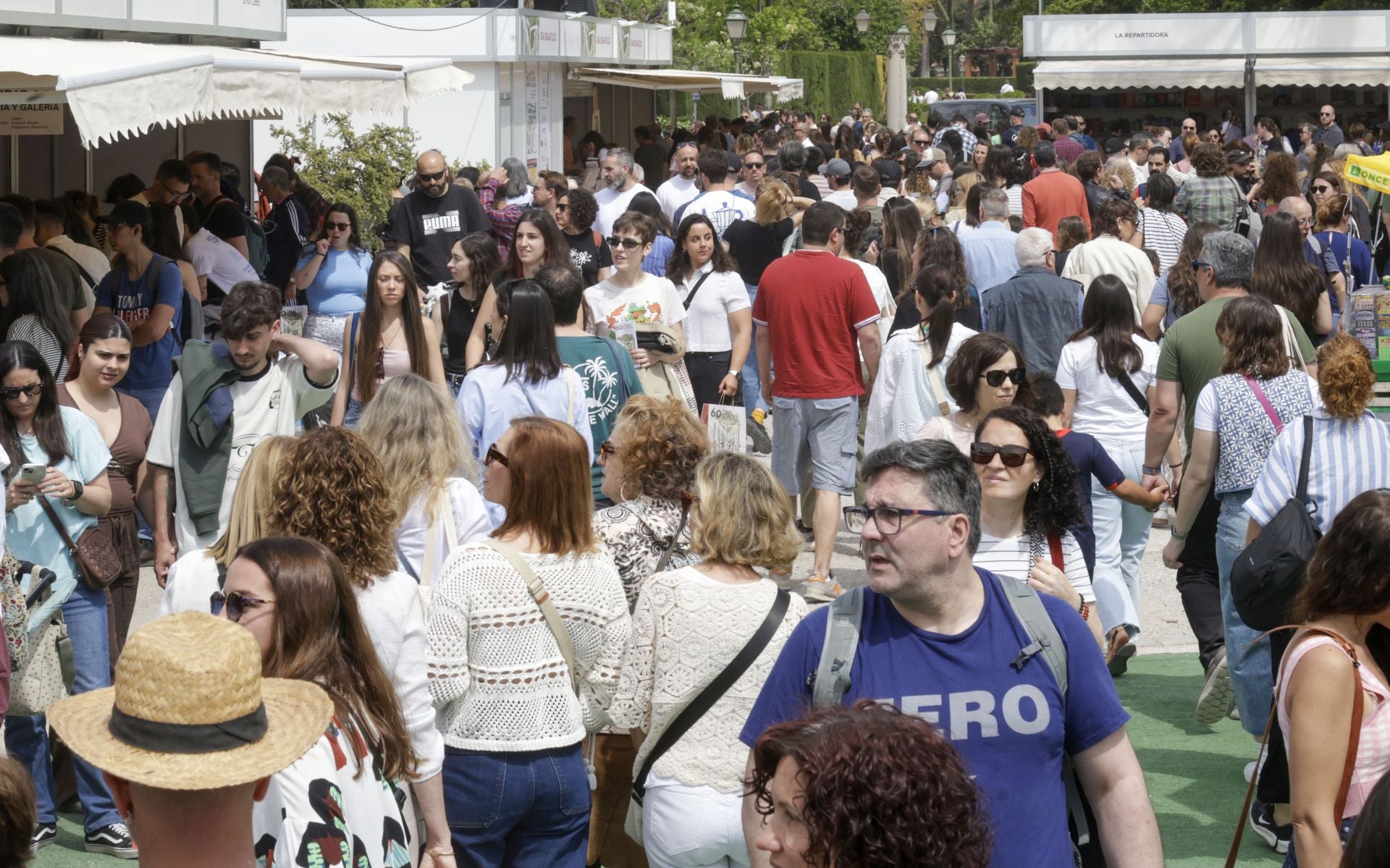 Éxito en la primera gran mañana de la Fira del Llibre