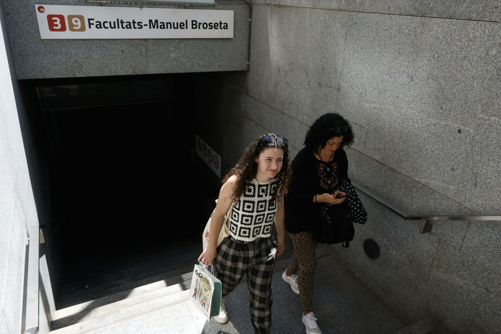 Trenes, metros, semáforos y hospitales de Valencia, afectados por el apagón
