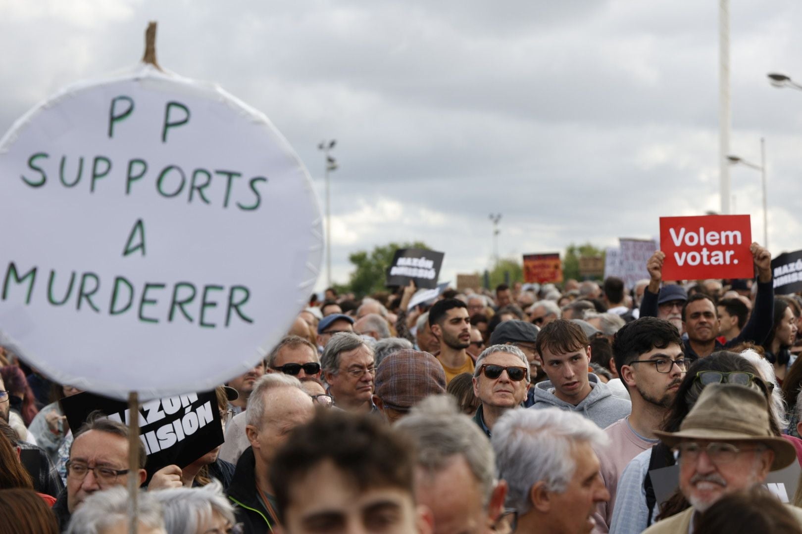 Protesta masiva contra Mazón y la gestión de la dana
